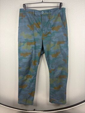 Women’s Camo Ankle Pants